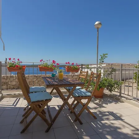 Ad Hvar Apartment