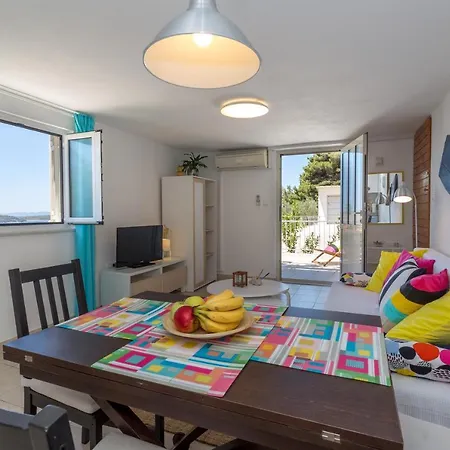 Ad Hvar アパート