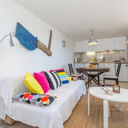 Ad Hvar * フヴァル